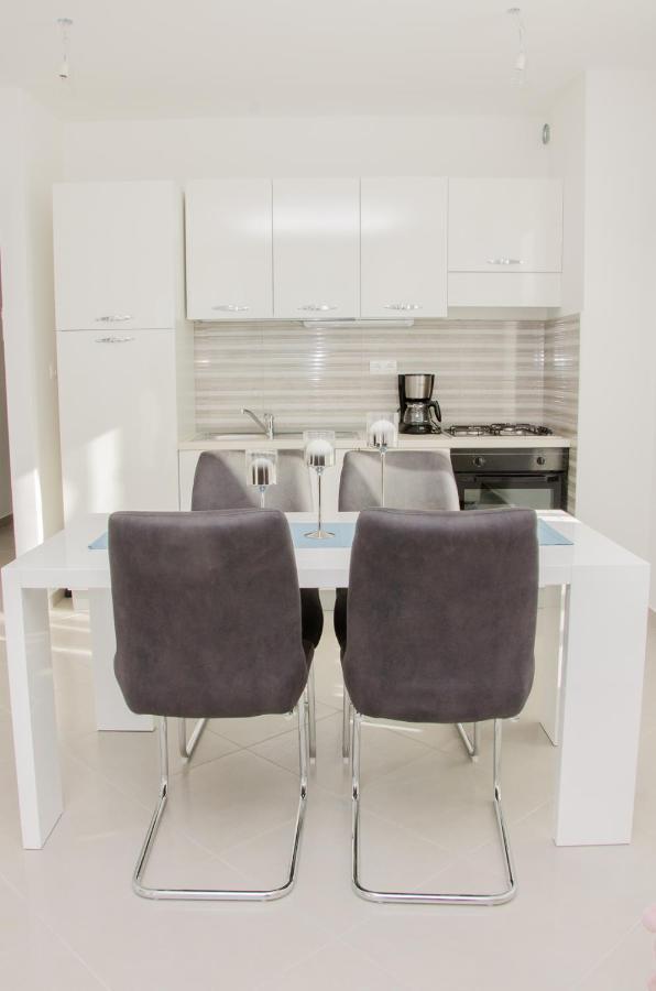Apartman Leona Villa Nehaj Сен Екстериор снимка